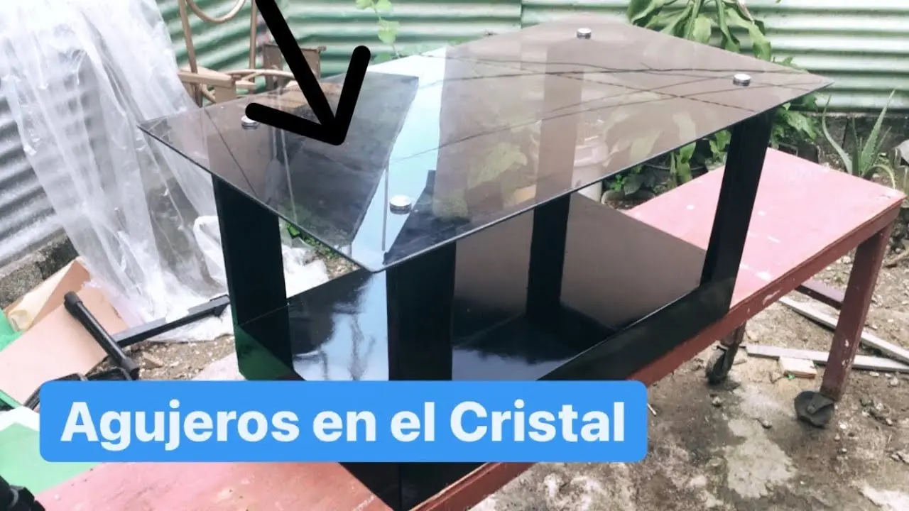 poner cristal sobre mesa madera - Cómo hacer para que no se mueva el cristal de la mesa